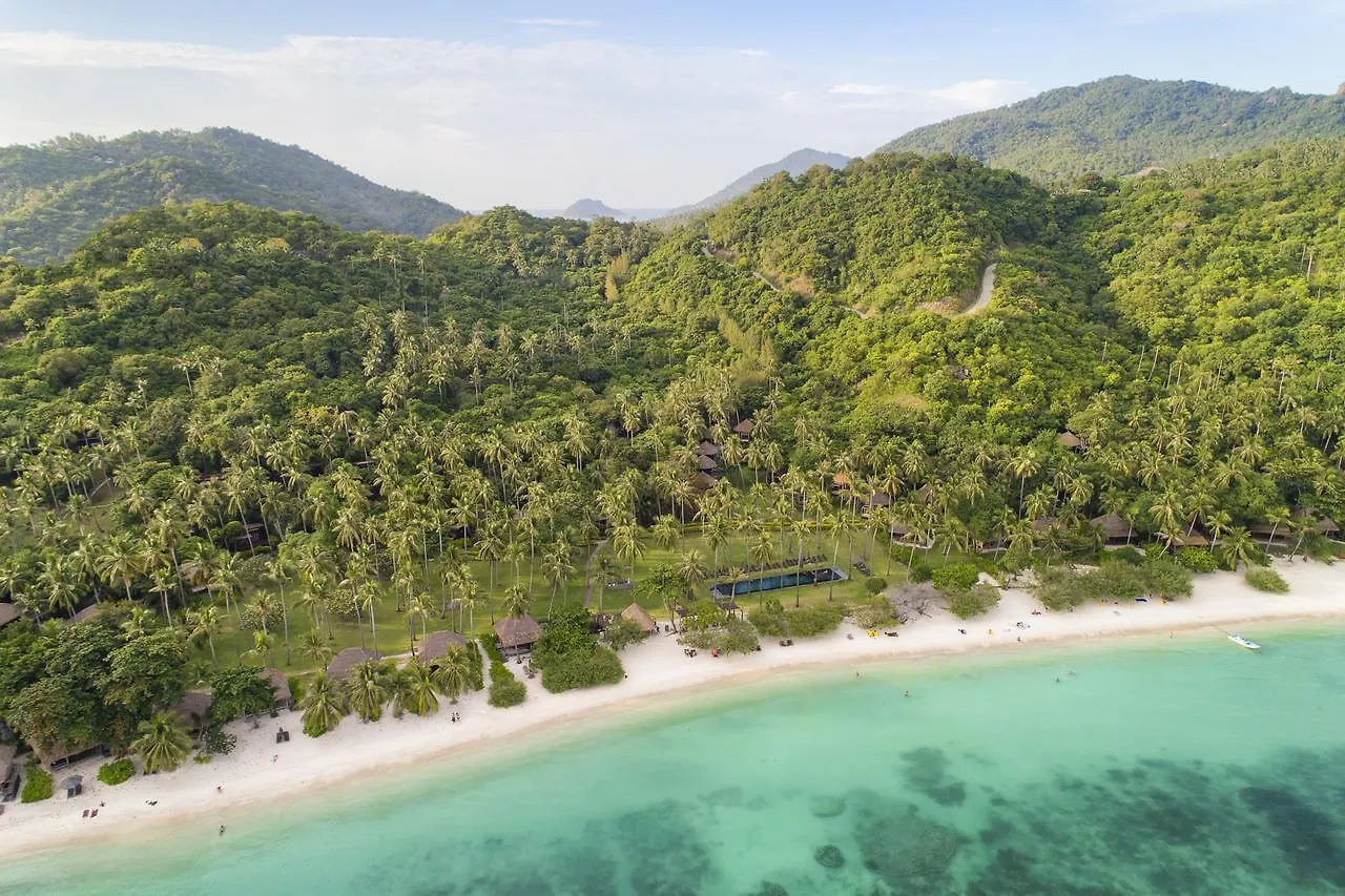 Haadtien Beach Resort Koh Tao 4*,